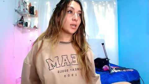 Snapshot of natasha_peach_ chatting on February 2025 09:50:01 PM Natasha online show from February 2025 09:50:01 PM