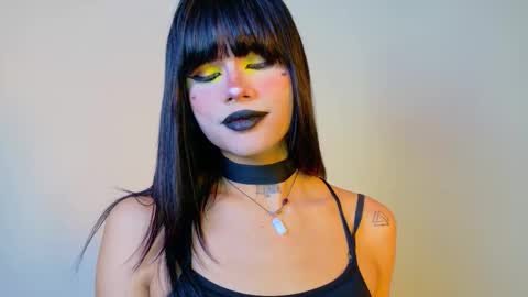 Natahsa  online show from November 2025 08:46:02 AM