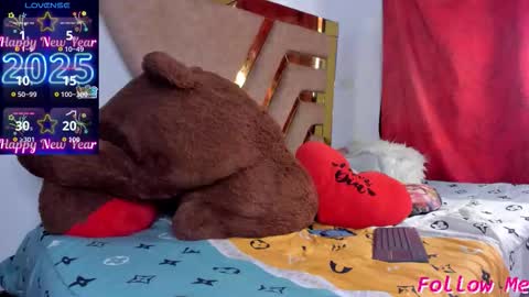 Natasha online show from November 2025 05:33:02 PM