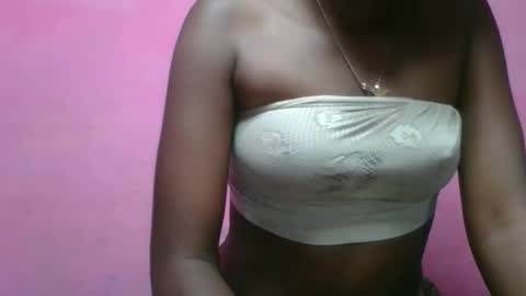 nathalia069 online show from February 2026 06:48:01 PM