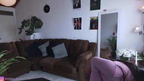 Nathalia  online show from October 2025 08:08:02 PM