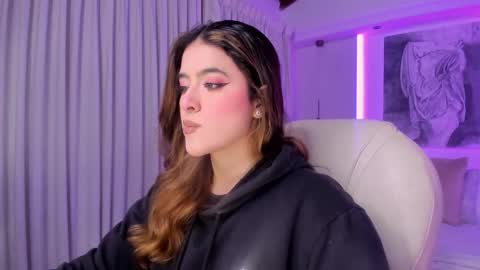 Snapshot of nathalie_rivers chatting on December 2025 11:05:01 AM NATHALIE online show from December 2025 11:05:01 AM