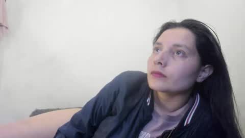 Nathaly online show from October 2025 07:43:01 PM