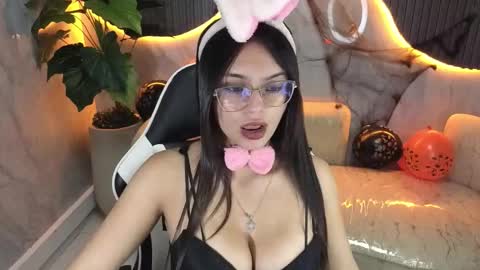 Snapshot of nathaly_tp chatting on October 2025 01:23:02 PM Nathy online show from October 2025 01:23:02 PM