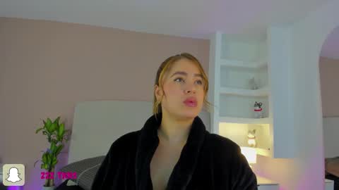 NATHALY  online show from March 2026 10:48:02 AM