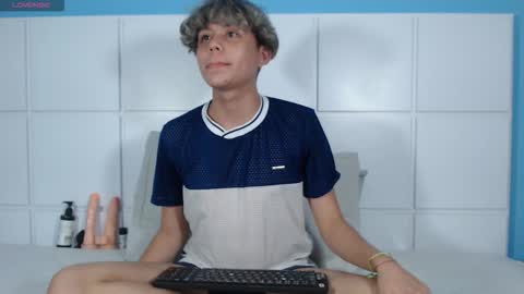 nathanbell1 online show from September 2025 05:19:02 AM