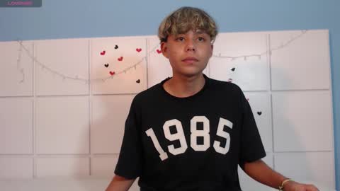 nathanbell1 online show from October 2025 06:05:01 AM