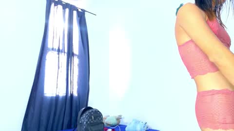 Snapshot of nati_sm chatting on December 2024 01:00:02 PM Nati online show from December 2024 01:00:02 PM