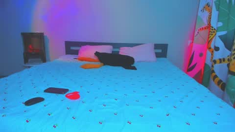 Tisha online show from April 2026 11:22:02 AM