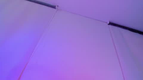 Snapshot of natsuki_saori chatting on January 2026 01:38:01 PM online show from January 2026 01:38:01 PM