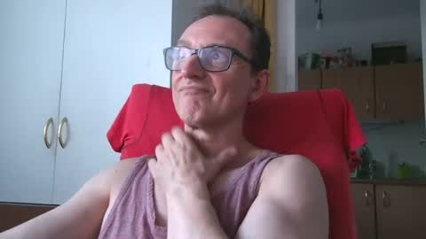 Snapshot of naturista25 chatting on July 2026 06:13:01 PM naturista25 online show from July 2026 06:13:01 PM