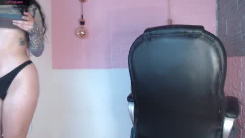 Snapshot of natuxxa chatting on January 2025 07:58:01 AM natuxxa online show from January 2025 07:58:01 AM