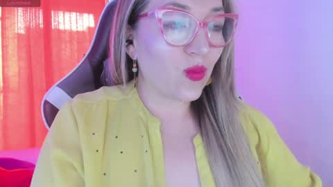 Snapshot of naty__mature_ chatting on January 2025 10:12:02 PM Nataly online show from January 2025 10:12:02 PM