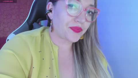 Snapshot of naty__mature_ chatting on January 2025 01:23:01 AM Nataly online show from January 2025 01:23:01 AM