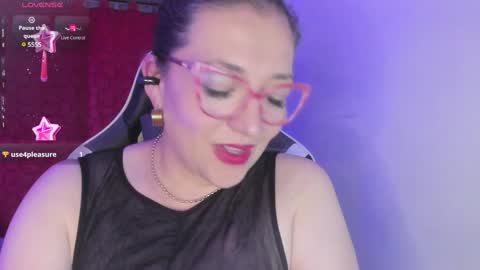 Snapshot of naty__mature_ chatting on January 2025 03:52:02 AM Nataly online show from January 2025 03:52:02 AM