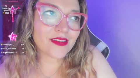 Snapshot of naty__mature_ chatting on February 2025 12:31:02 AM Nataly online show from February 2025 12:31:02 AM