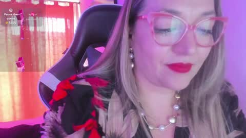 Snapshot of naty__mature_ chatting on February 2025 07:49:01 PM Nataly online show from February 2025 07:49:01 PM
