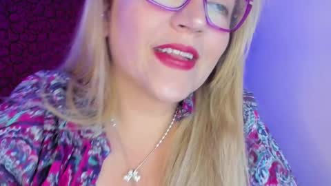 Snapshot of naty__mature_ chatting on September 2025 11:17:02 PM Nataly online show from September 2025 11:17:02 PM
