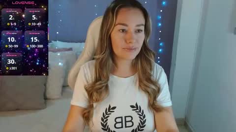 Natalia online show from November 2025 01:15:02 AM