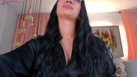 Snapshot of natyferrer chatting on December 2024 05:15:01 PM Naty Ferrer online show from December 2024 05:15:01 PM