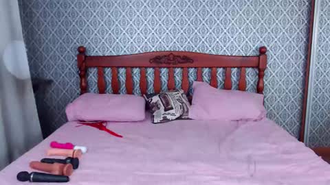 naughty0shy77anna online show from January 2025 12:11:02 PM