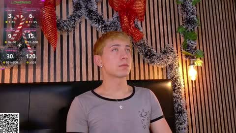 Christopher  Chris online show from December 2024 12:45:02 PM