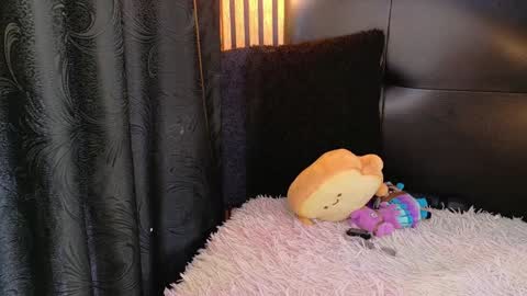 Christopher  Chris online show from January 2025 02:11:01 PM