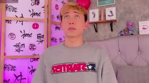 Christopher  Chris online show from February 2026 01:18:01 PM