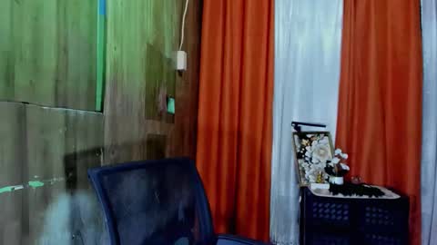 Snapshot of naughty_asian669 chatting on November 2025 11:09:02 AM Melody slut online show from November 2025 11:09:02 AM