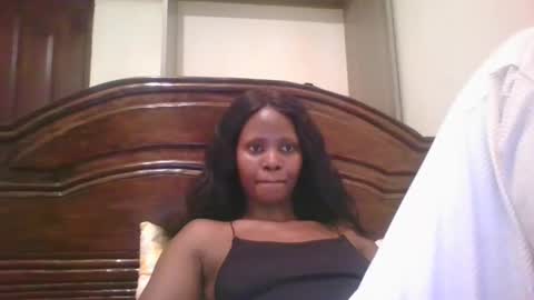 Snapshot of naughty_babe000 chatting on January 2025 04:03:01 PM alisha online show from January 2025 04:03:01 PM