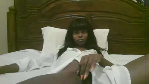 Snapshot of naughty_babe000 chatting on January 2026 08:44:01 PM alisha online show from January 2026 08:44:01 PM