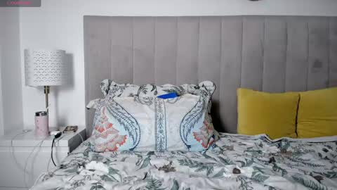 Elena online show from March 2026 11:19:02 PM