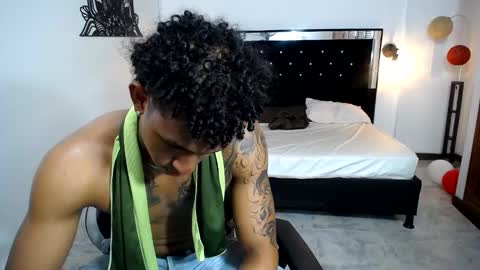 Snapshot of naughty_sebas_ chatting on February 2025 10:09:01 PM SEBAS online show from February 2025 10:09:01 PM