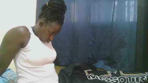 Snapshot of naughty_slender2 chatting on March 2026 06:32:01 AM jn online show from March 2026 06:32:01 AM