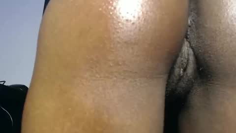 laura online show from October 2025 05:41:02 AM