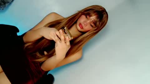 Snapshot of naughtybella_ chatting on January 2025 12:51:02 AM bella online show from January 2025 12:51:02 AM