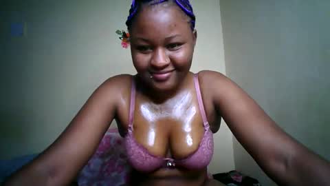 Snapshot of naughtybrownny chatting on June 2026 08:58:01 PM MUMU online show from June 2026 08:58:01 PM