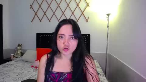 Snapshot of naughtygirl_mmm chatting on October 2025 03:21:01 PM Valeria online show from October 2025 03:21:01 PM