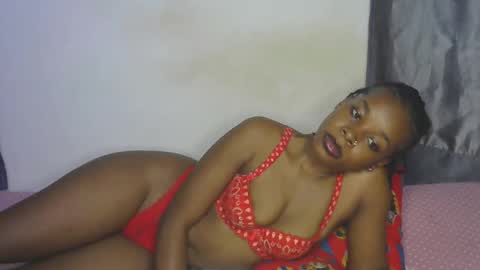 Snapshot of naughtyie chatting on November 2025 11:25:01 PM naughtyie online show from November 2025 11:25:01 PM