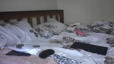 Jessy online show from December 2025 08:01:02 AM