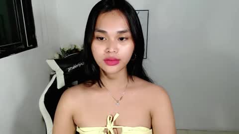 ELISE online show from April 2026 09:19:01 PM