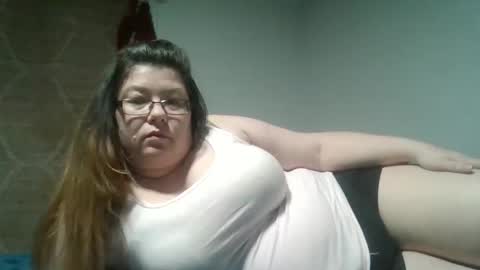 Snapshot of naughtynatalie1988x chatting on May 2026 01:47:02 AM Natalie online show from May 2026 01:47:02 AM