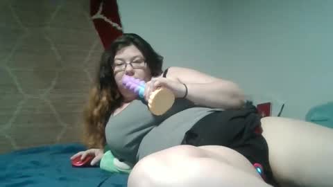 Snapshot of naughtynatalie1988x chatting on June 2026 03:35:01 AM Natalie online show from June 2026 03:35:01 AM
