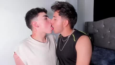 Snapshot of naughtysalomon chatting on May 2026 12:27:01 AM Salomon and Andy online show from May 2026 12:27:01 AM