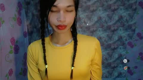 Snapshot of naughtysunshinepinay chatting on June 2026 03:25:01 AM Celine online show from June 2026 03:25:01 AM
