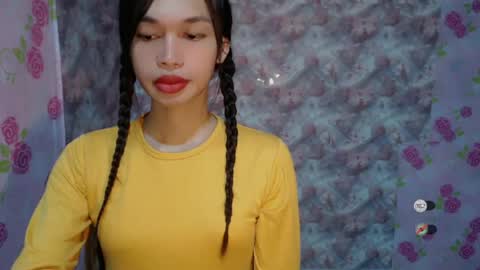 Snapshot of naughtysunshinepinay chatting on July 2026 12:34:01 AM Celine online show from July 2026 12:34:01 AM