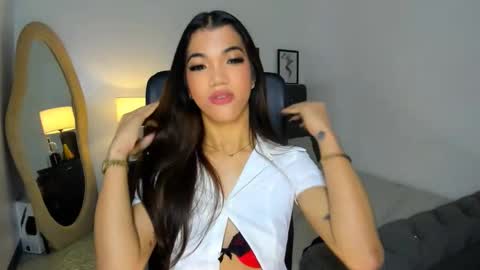 Cassie online show from November 2025 05:51:02 PM