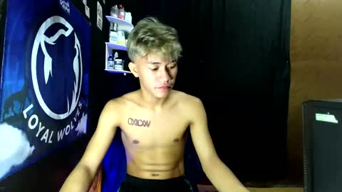 Snapshot of naugthyboyloy chatting on November 2025 10:46:02 AM Loy online show from November 2025 10:46:02 AM