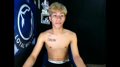 Snapshot of naugthyboyloy chatting on November 2025 08:48:02 AM Loy online show from November 2025 08:48:02 AM