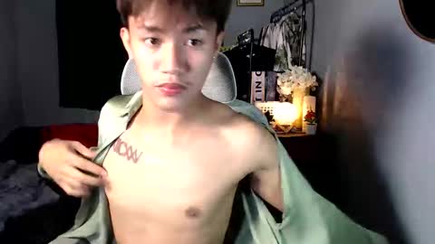 Snapshot of naugthyboyloy chatting on February 2026 05:44:02 PM Loy online show from February 2026 05:44:02 PM